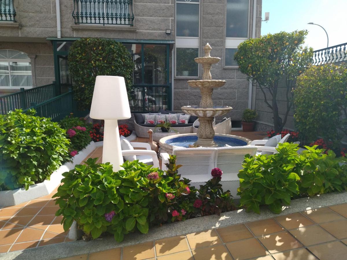 Hotel Playa Compostela Вилагарсия де Ароуса Екстериор снимка