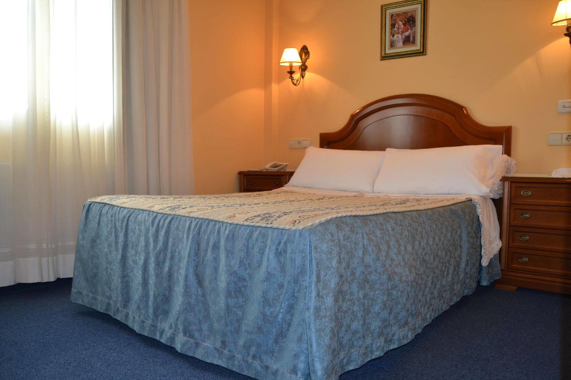 Hotel Playa Compostela Вилагарсия де Ароуса Екстериор снимка