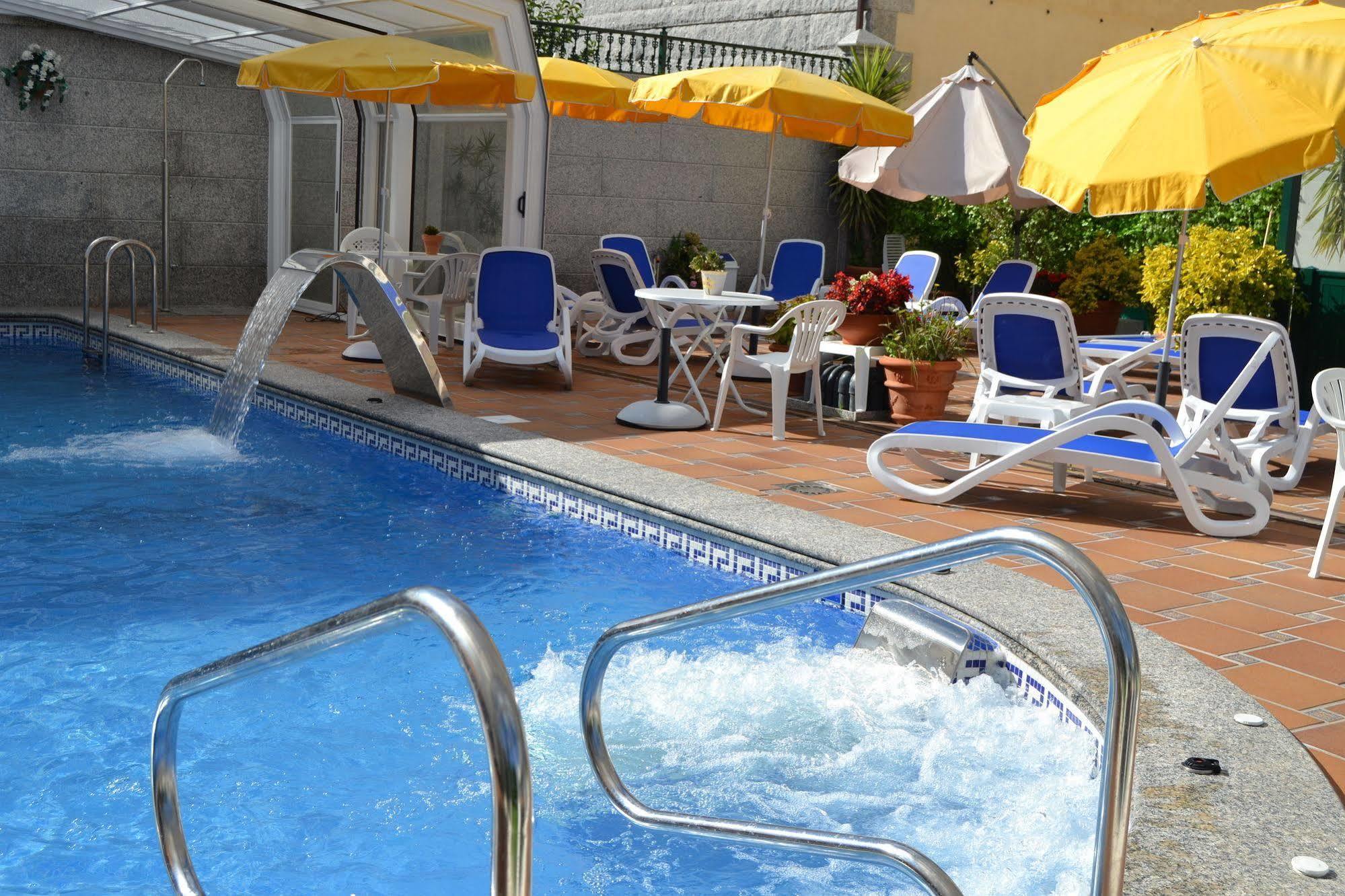 Hotel Playa Compostela Вилагарсия де Ароуса Екстериор снимка