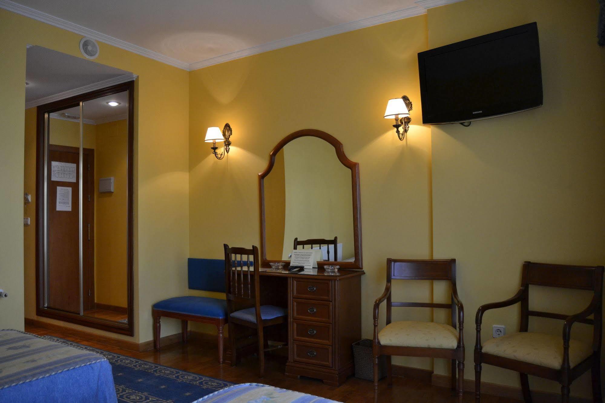 Hotel Playa Compostela Вилагарсия де Ароуса Екстериор снимка